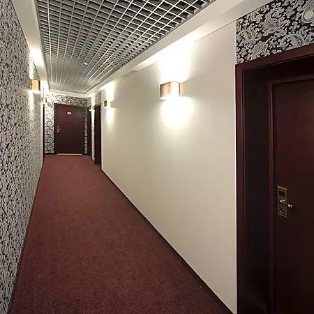 Centrum 3*