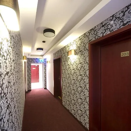 Centrum Hotel 3*
