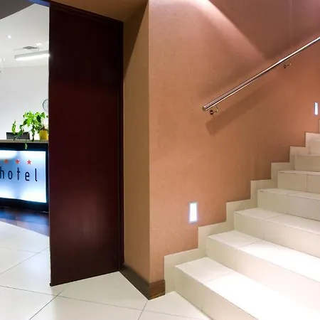 Centrum ホテル 3*