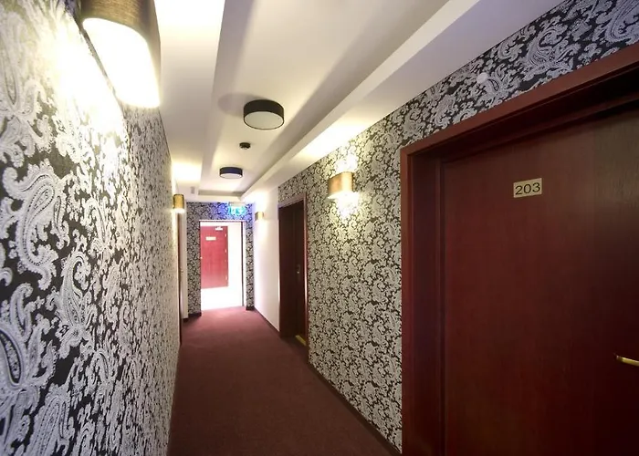 Centrum ホテル 3*