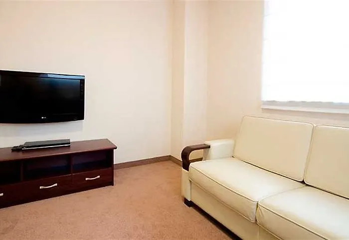 Centrum 酒店 克维曾